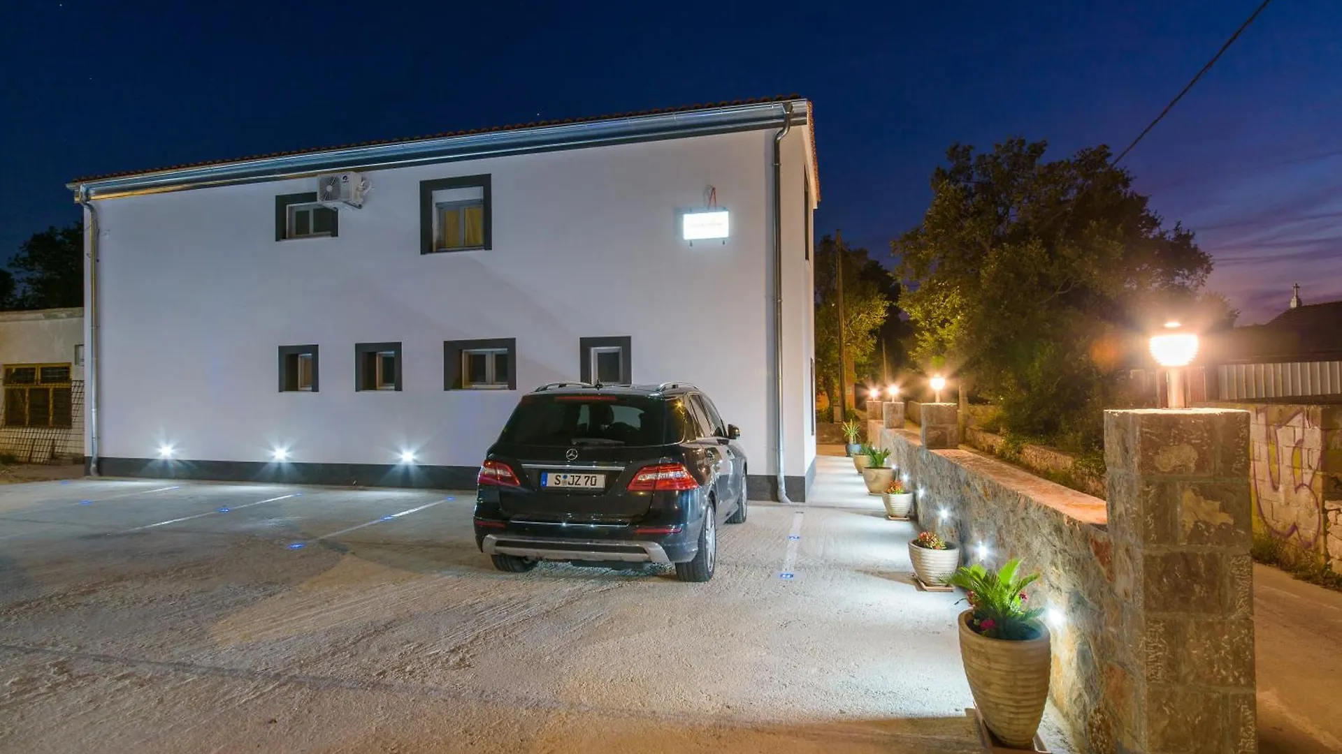 Jeli Apartments Starigrad Paklenica