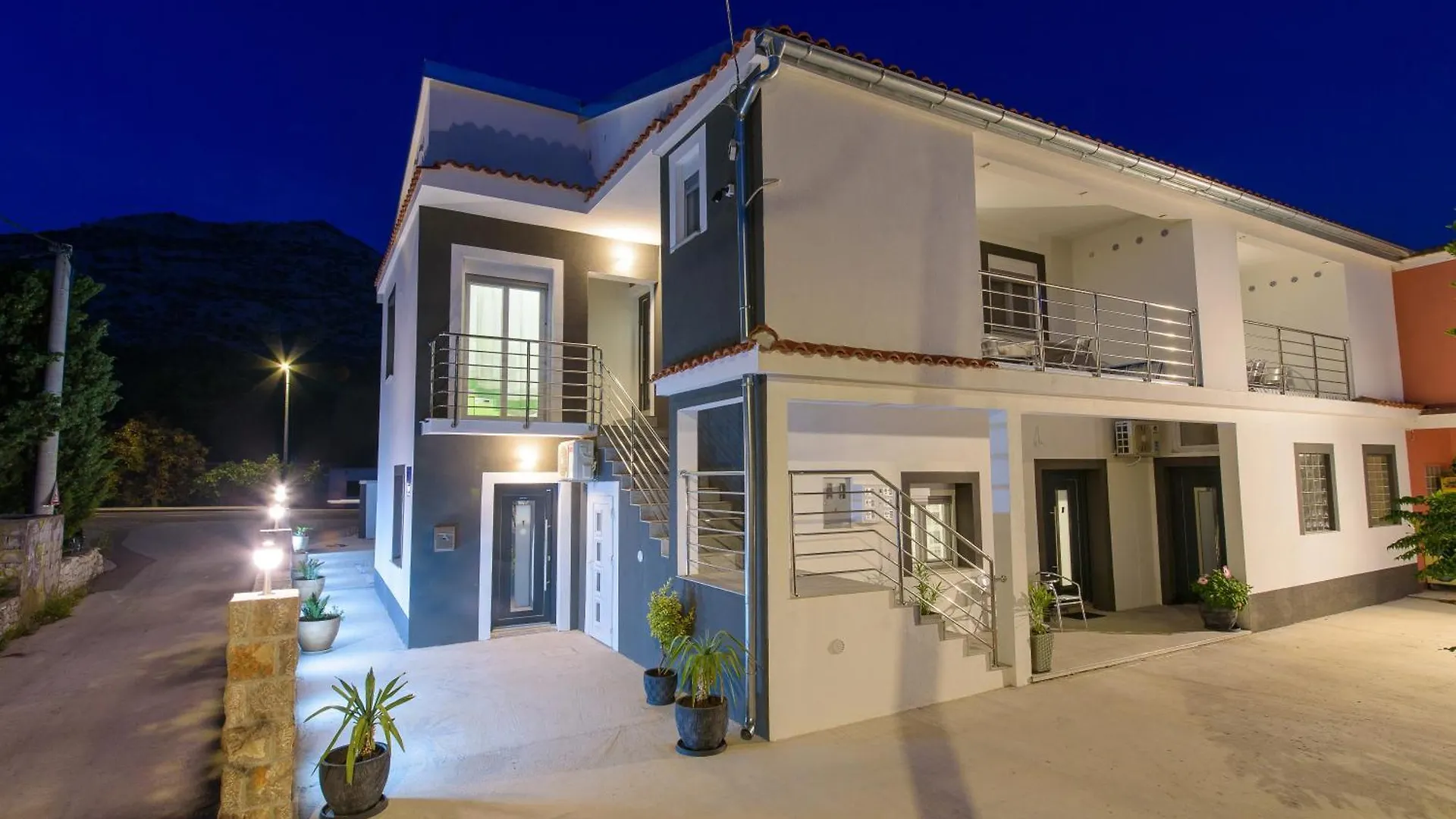 Jeli Apartments Starigrad Paklenica