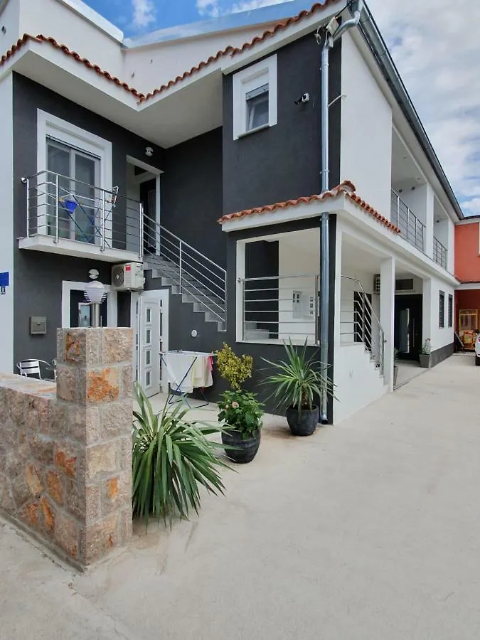 Jeli Apartments Starigrad Paklenica