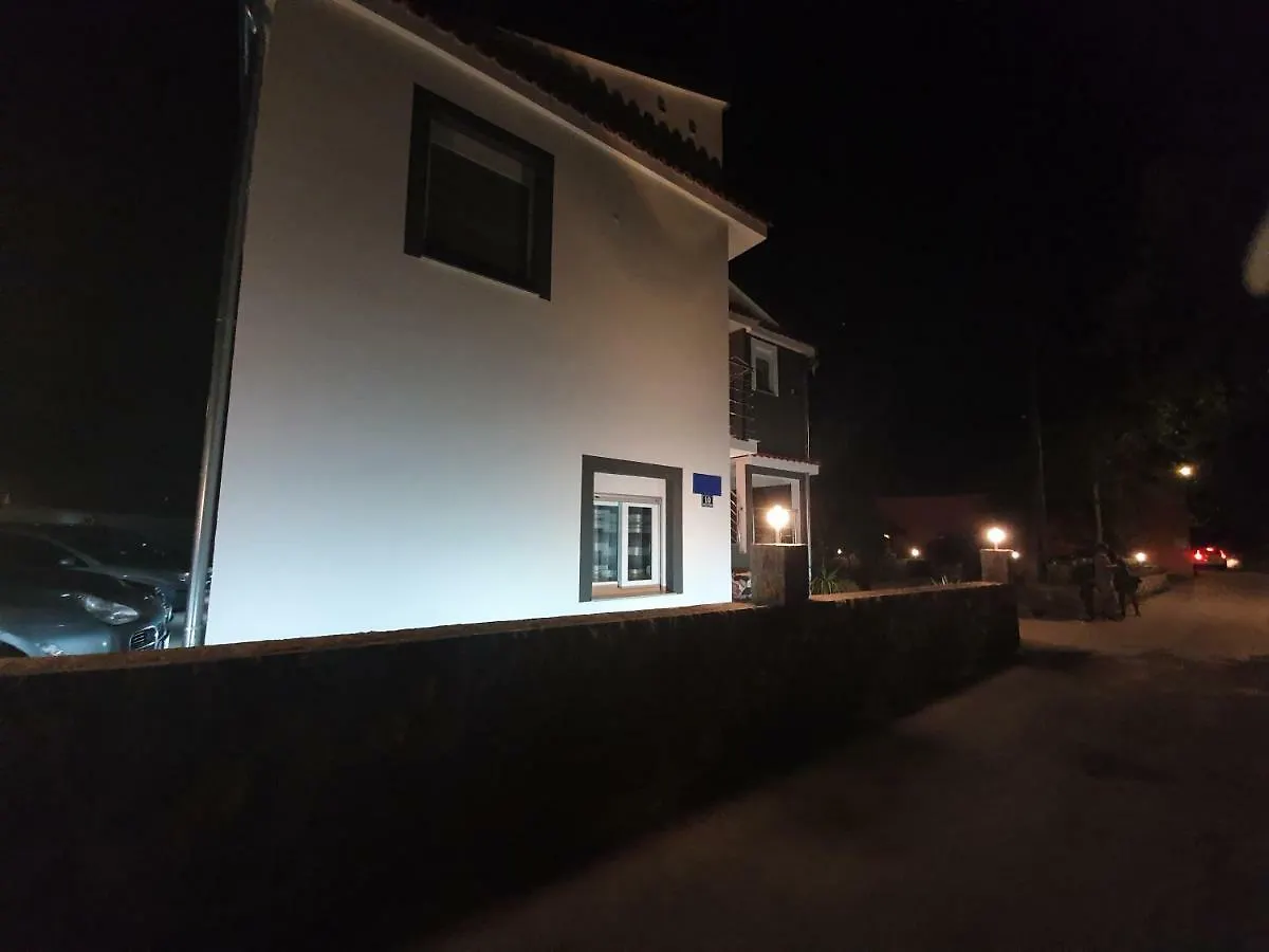 Jeli Apartments Starigrad Paklenica Chorwacja