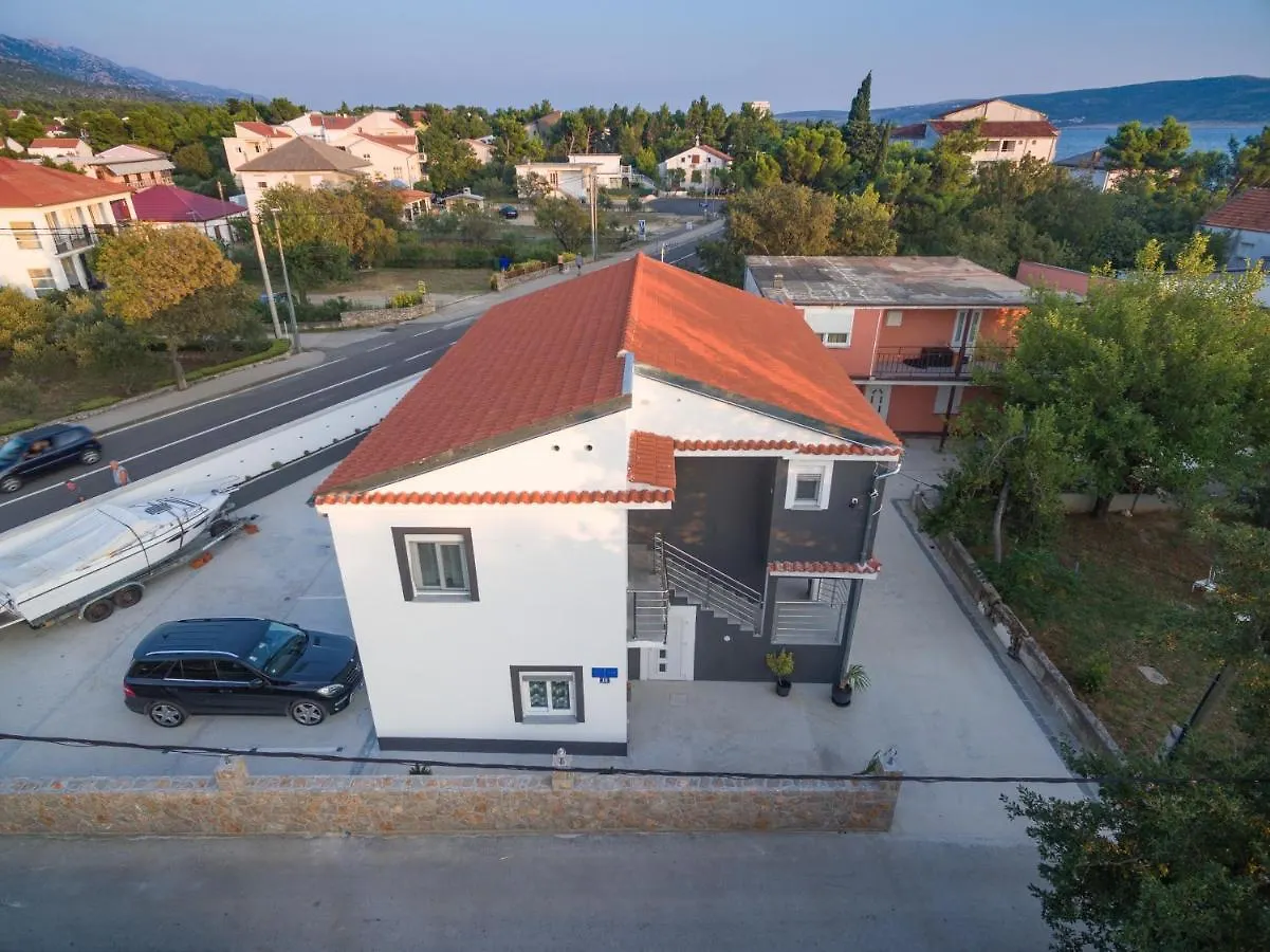 Jeli Apartments Starigrad Paklenica