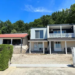 Bosnjak Starigrad-Paklenica