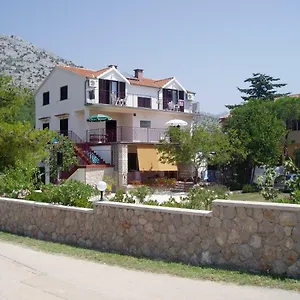 & Luka Starigrad-Paklenica