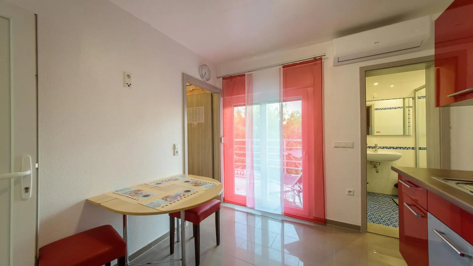 Jeli Apartments Стариград-Пакленица 0*,  Хорватия
