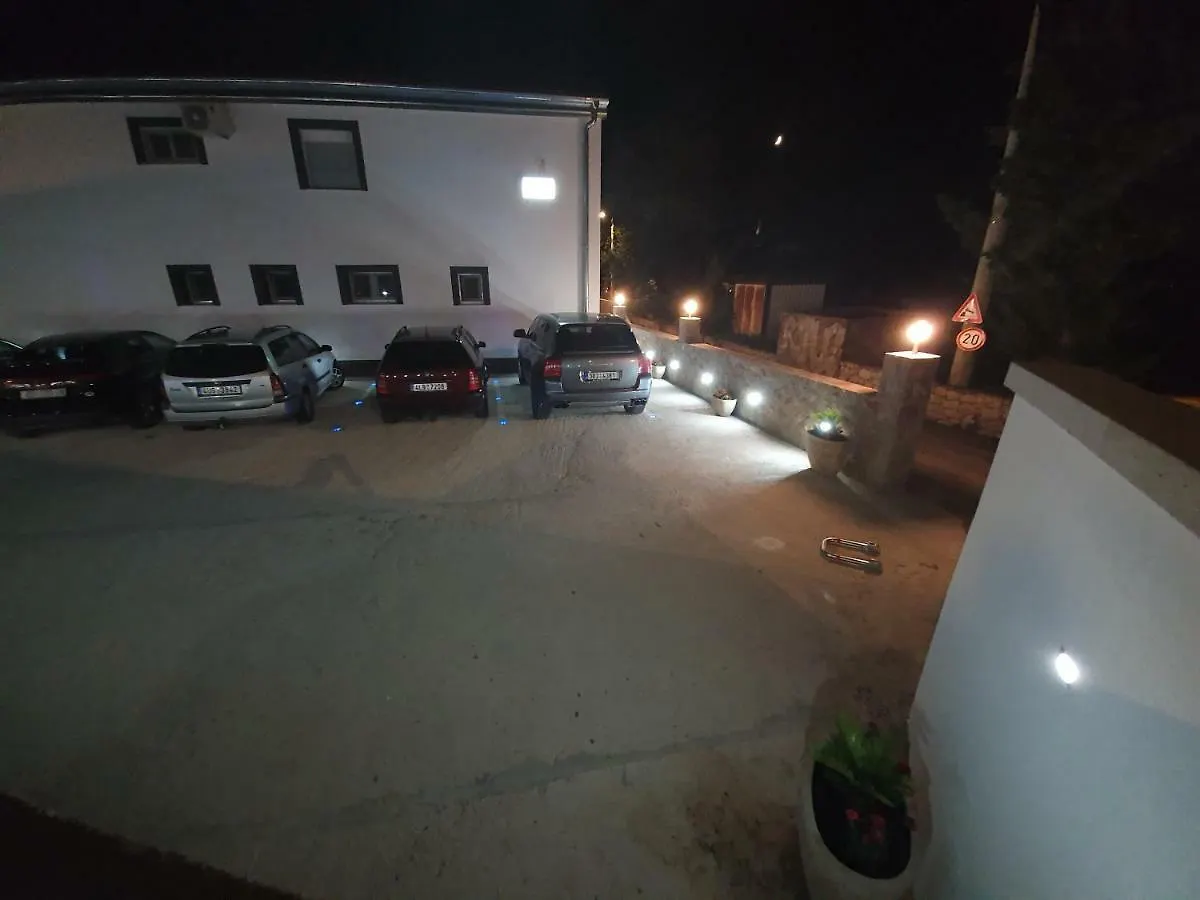 Jeli Apartments Стариград-Пакленица